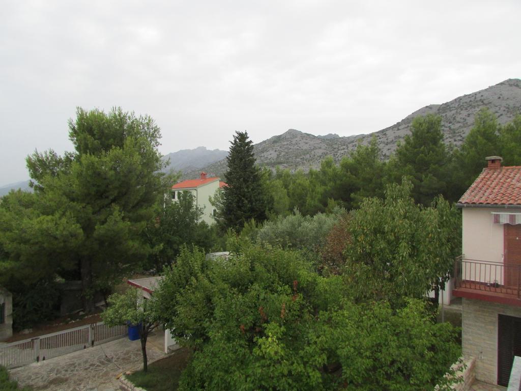 Apartmani I Sobe Grga Starigrad Paklenica Quarto foto