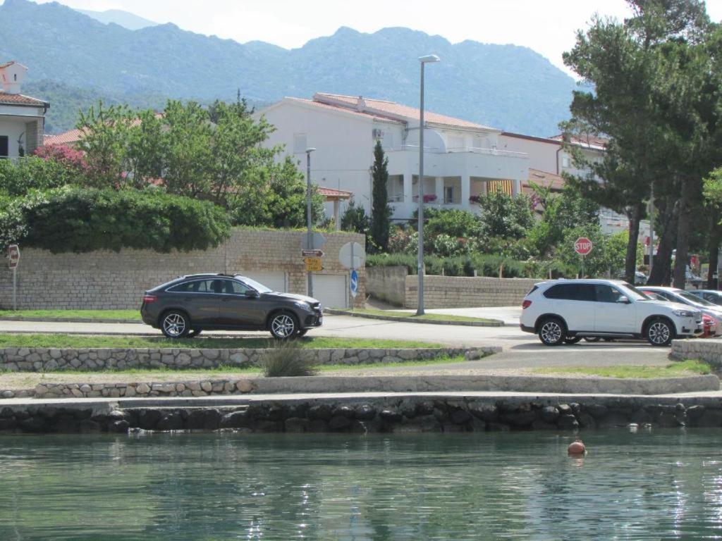 Apartmani I Sobe Grga Starigrad Paklenica Exterior foto