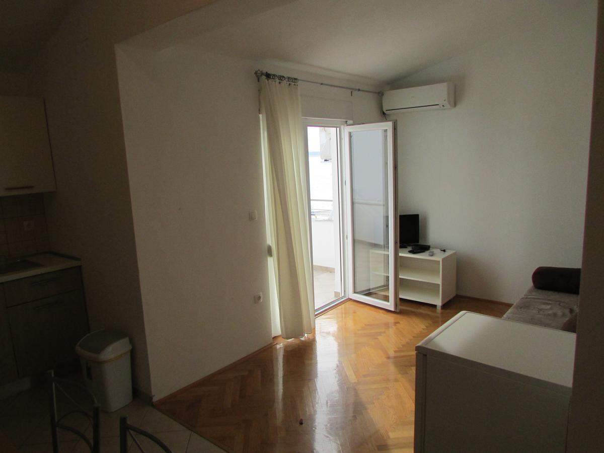 Apartmani I Sobe Grga Starigrad Paklenica Exterior foto